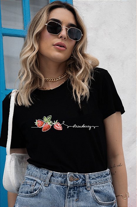 T-SHIRT MORANGOS STRANWBERRY DTF CHOCOLATE