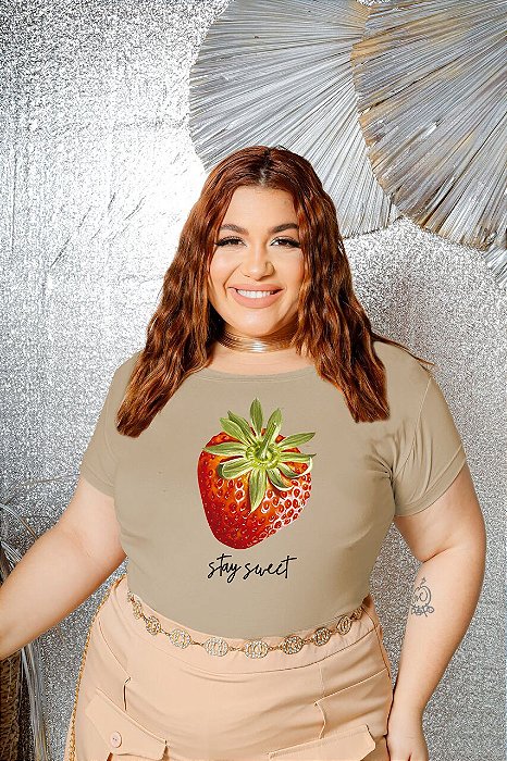 T-SHIRT PLUS SIZE MORANGO STAY SWEET DTF BEGE XG