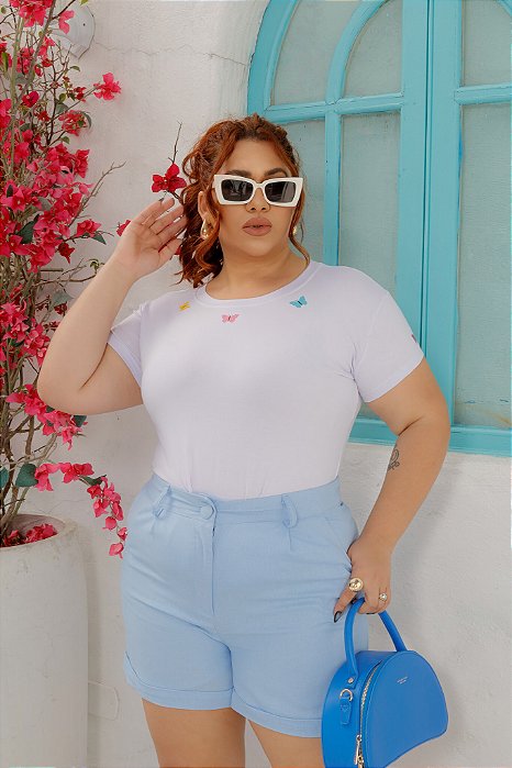 T-SHIRT PLUS SIZE BORBOLETAS COLORIDAS DTF BRANCO XG