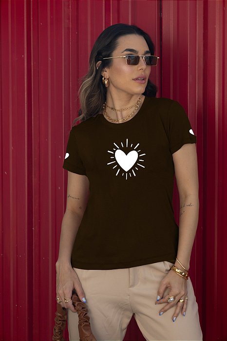 T-SHIRT CORAÇÕES DTF CHOCOLATE