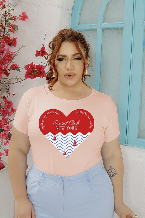 T-SHIRT PLUS SIZE ONDAS CORAÇÃO NEW YORK DTF ROSA BEBÊ XG