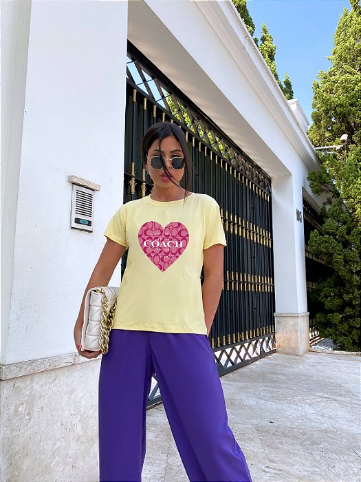 T-SHIRT CORAÇÃO COACH DTF AMARELO BEBÊ