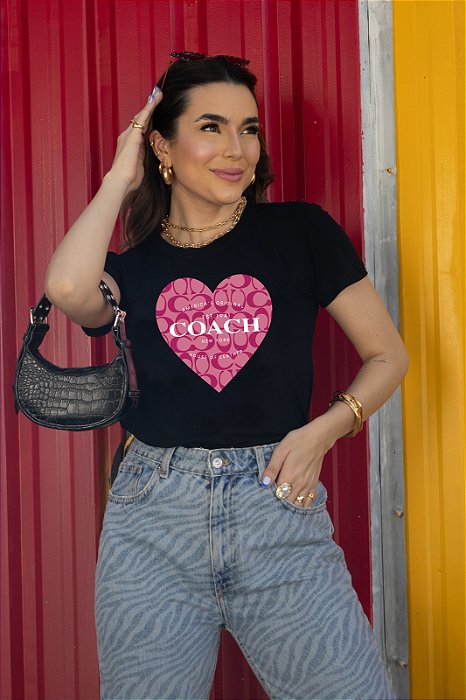 T-SHIRT CORAÇÃO COACH DTF