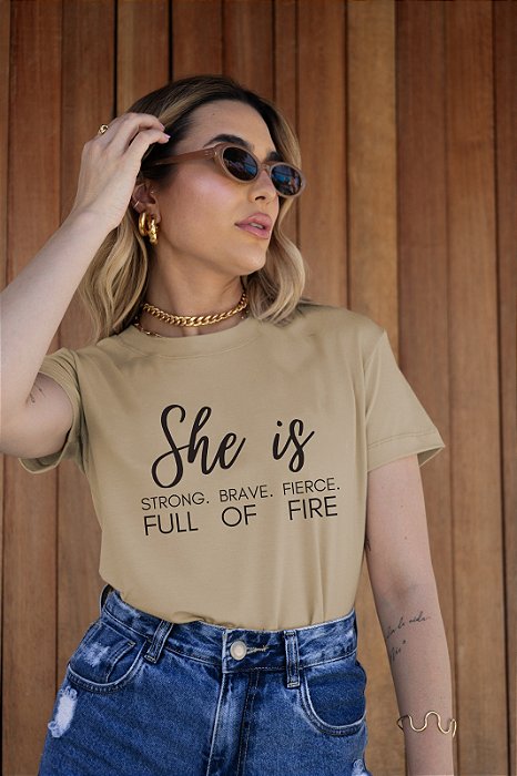 T-SHIRT SHE IS DTF BEGE