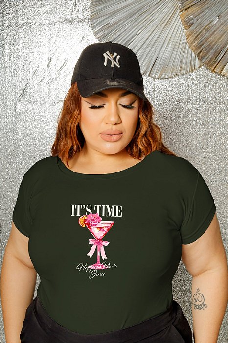T-SHIRT PLUS SIZE IT'S TIME DRINK DTF VERDE MILITAR XG