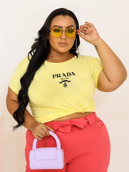 T-SHIRT PLUS SIZE PRADA DTF AMARELO BEBÊ XG