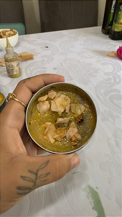 Vela Aromática Prosperidade com areia de dubai  - Citrino e Rosas Amarelas