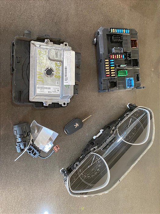 KIT CODE MÓDULO PEUGEOT 2008 GRIFFE 1.6 16V 2018 AUTOMATICO
