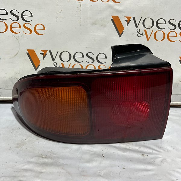 LANTERNA TRASEIRA ESQUERDA HYUNDAI SONATA GLS 1995