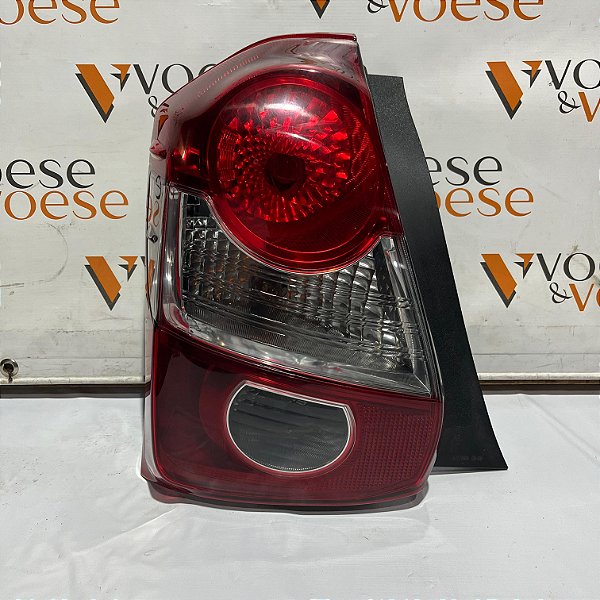 LANTERNA TRASEIRA ESQUERDA TOYOTA ETIOS HATCH 2020 FUMÊ ORIGINAL CODIGO TOYOTA 815600D79000 ( POSSUI AVARIAS )
