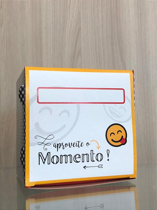 Caixa para hambúrguer - coleção emoji (20 unidades)