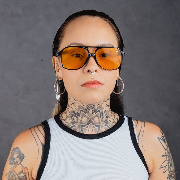 SHINE PRETO E LARANJA