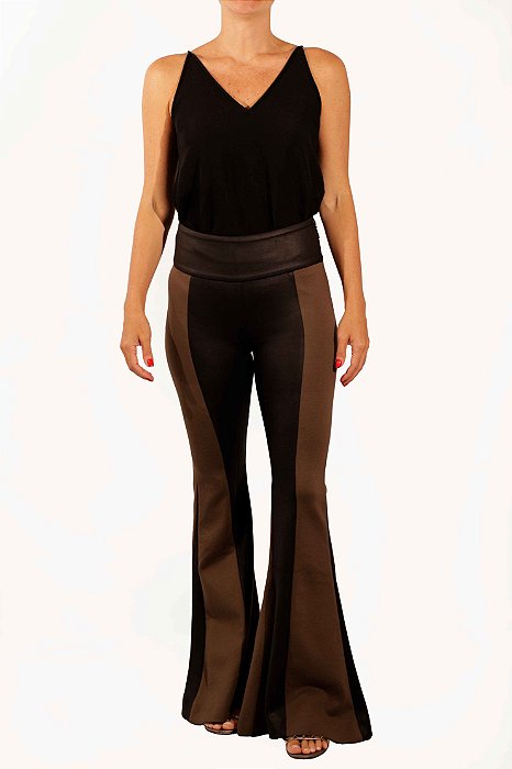 Calça Flare Bobô Marrom - Preta Couro Sintético