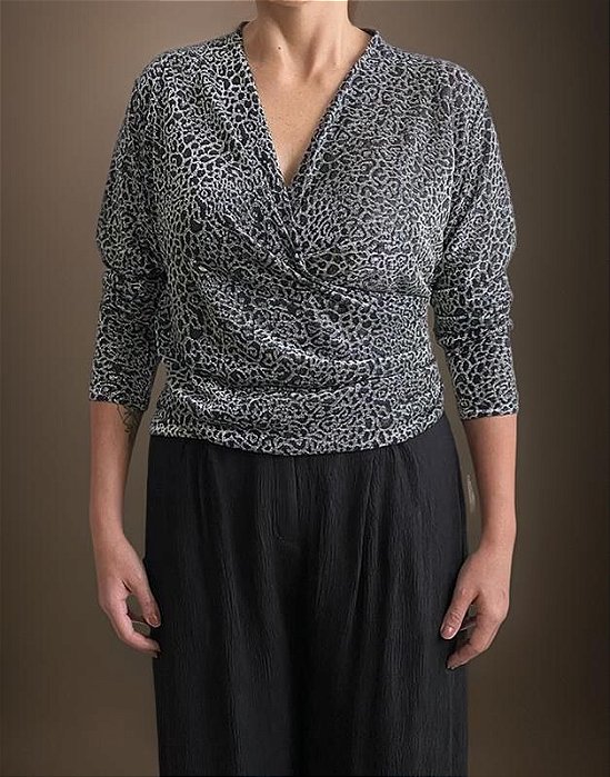 Blusa Bhava Prateada Lurex