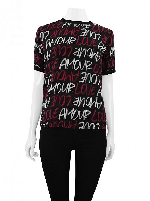Blusa Mixed Decote Canoa Manga Curta Seda Estampa Love Amour