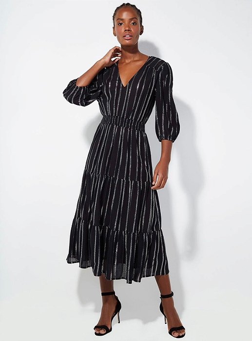 Vestido Le Lis Blanc pRETO Modelo Livy