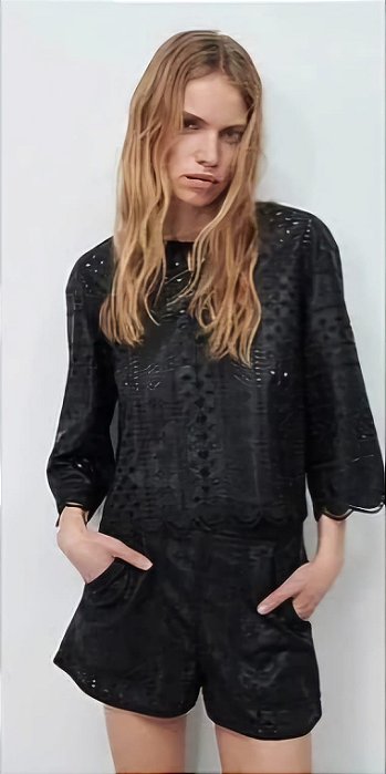 Blusa Zara Preta Couro Sintético