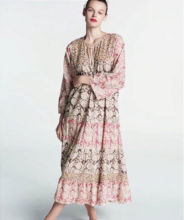 Vestido Zara Offwhite Estampa Rosa