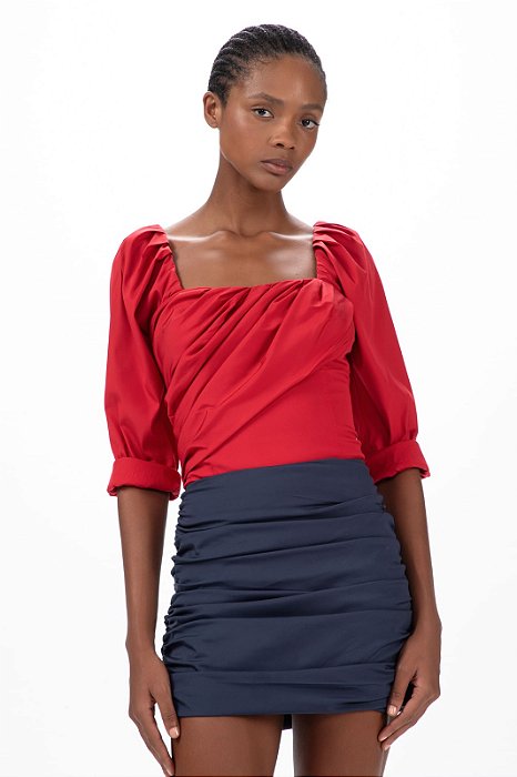 Blusa Cris Barros Vermelha TModelo Alaya Pomodoro