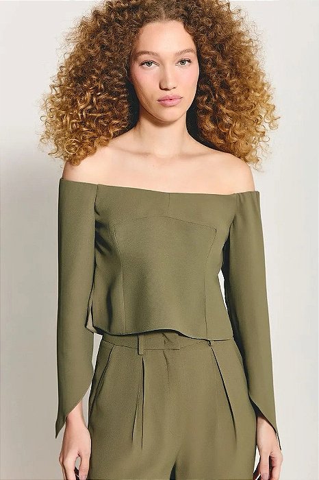Blusa NV Verde Leaf Modelo Gina