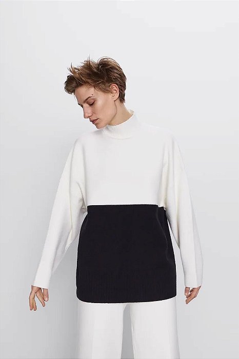 Blusa Zara Preto e Branco Modelo Reto
