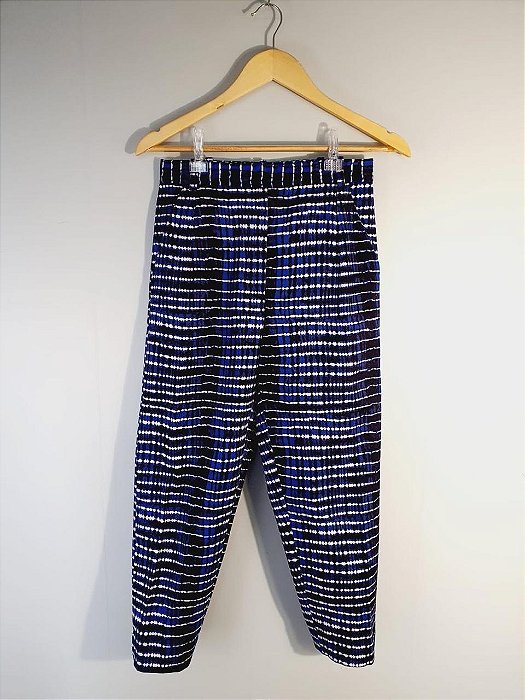 Calça Andrea Marques Estampada Modelo Cenoura