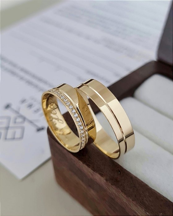 Par de Alianças Atlanta em Ouro18k - 5MM