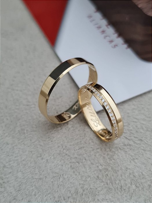 Par de Alianças Madrid em Ouro18k - 4MM