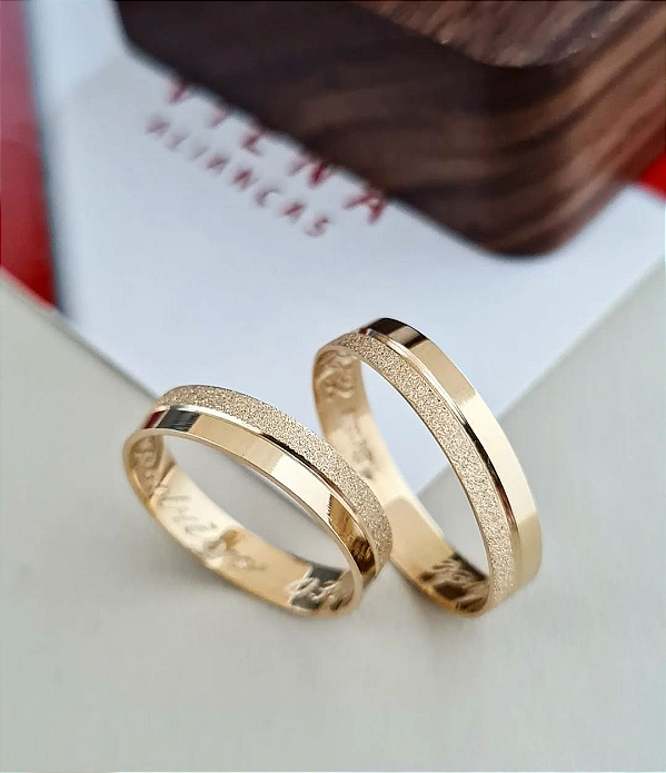 Par de Alianças Veneza em Ouro18k - 4MM