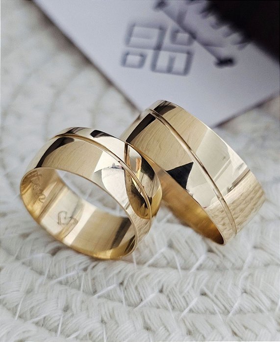 Par de Alianças Miami II em Ouro 18k - 8MM