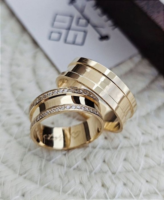 Par de Alianças Vienna III em Ouro 18k - 7MM