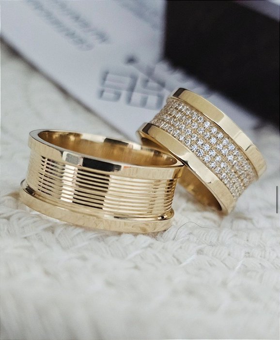 Exclusivo Par de Alianças Orlando II em Ouro 18k - 9MM