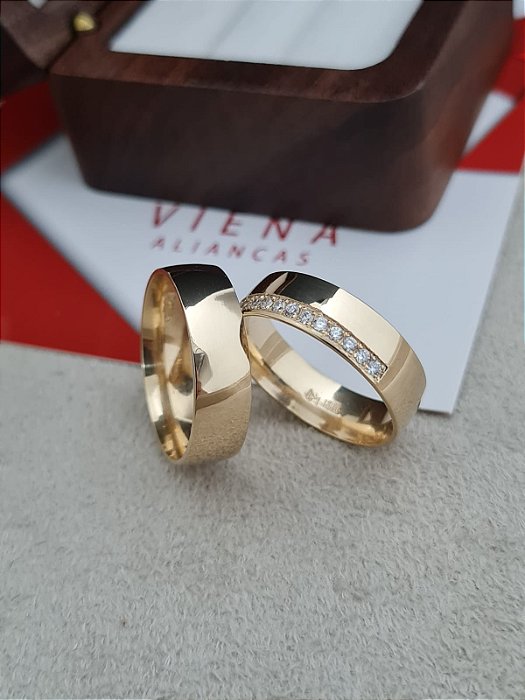 Par de Alianças Miami em Ouro18k | 6MM - Com Pedras