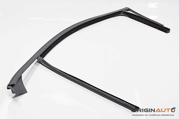 Moldura Vidro Esquerdo Mercedes C 180 Coupe W204 2012-2014