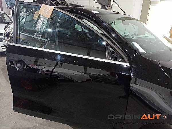 Porta Dianteira Direita VW Jetta 6 Geração 11-18 5C6831056J
