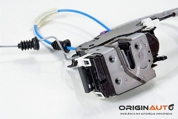 Fechadura Traseira Esquerda Mercedes GLA200 A2047302735