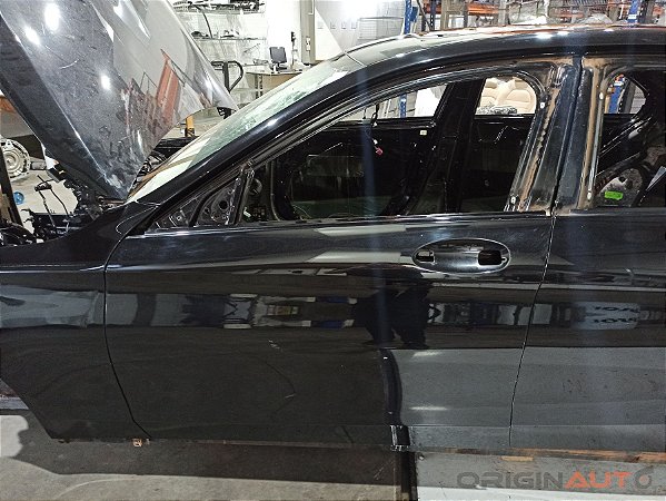 Porta Dianteira Esquerda Mercedes C180 C200 2015 2019