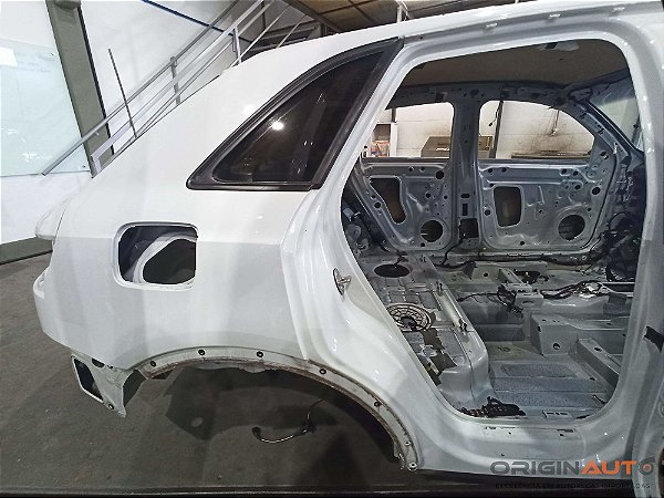 Folha Lateral Direita Lata Audi Q3 2.0 Quattro 2016