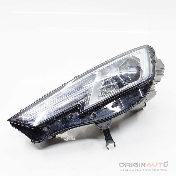 Farol Esquerdo Audi A4 2.0 B9 2018 8W0941005 p/ Recuperação