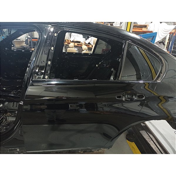 Porta Traseira Esquerda BMW 320i 2014 F30