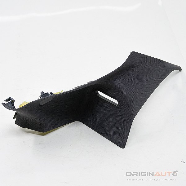 MOLDURA ACABAMENTO SUP COLUNA C DIREITA MERCEDES CLA 200 1.6 2018 A1176906000