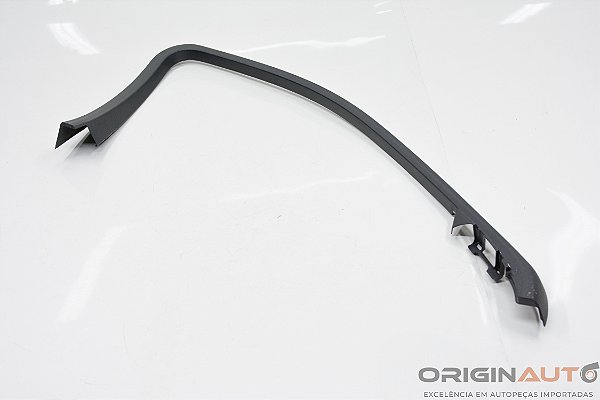 MOLDURA CANALETA DIANTEIRA ESQUERDA MERCEDES-BENZ C200 CGI 2011 A2047250171