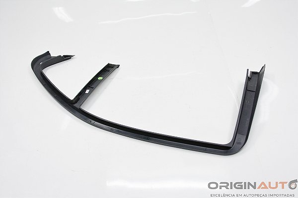 MOLDURA CANALETA TRASEIRO ESQUERDO MERCEDES-BENZ C200 CGI 2011 A2047350171
