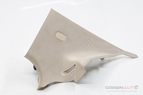 MOLDURA ACABAMENTO COLUNA C DIREITA MERCEDES C200 W205 2019 A2056907804