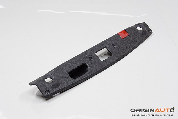 MOLDURA TAMPA PORTA MALA MERCEDES C 180 COUPE W204 2014 A2047580002