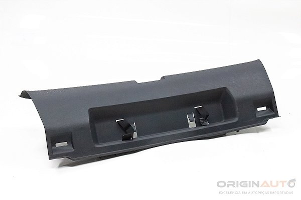 MOLDURA ACABAMENTO CAPA PAINELTRASEIRO VW JETTA COMFORT 1.4TSI 2017 5C6863459