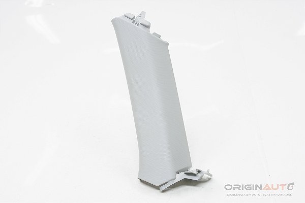 MOLDURA ACABAMENTO COLUNA C DIREITA AUDI Q3 8U 2.0 180CV QUATTRO 8U0867288