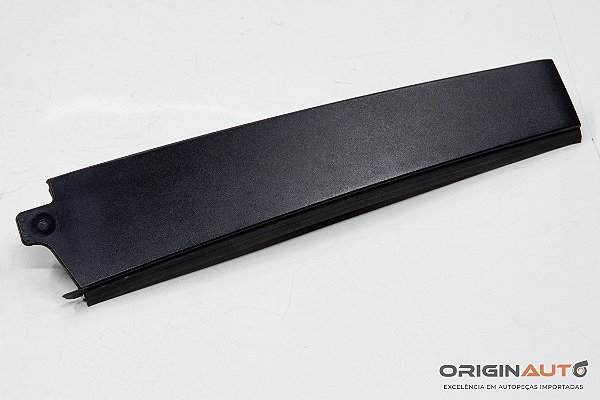 ACABAMENTO EXTERNO PORTA TRASEIRA DIREITA AUDI Q3 2.0 TFSI 2014 8U0839902