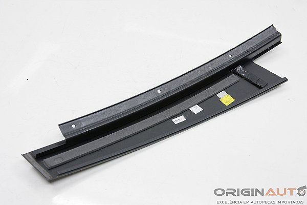 ACABAMENTO BLACK PIANO TRAS DIR MERCEDES-BENZ C200 CGI 2011 A2046900487