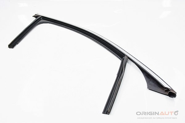 CANALETA EXTERNA PORTA DIANTEIRA DIREITA MERCEDES C200 W205 2019 A2057254600